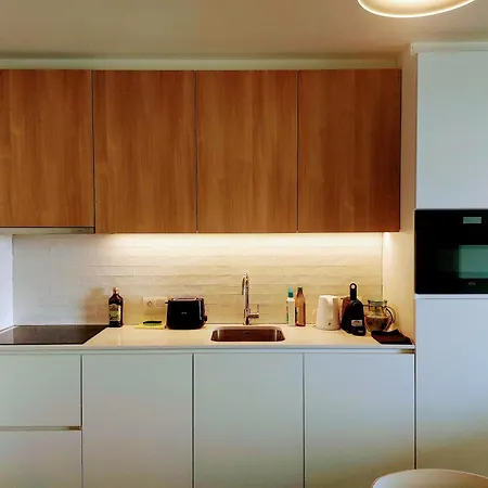 Sky Tower Ii - 7th Floor - Sea View *