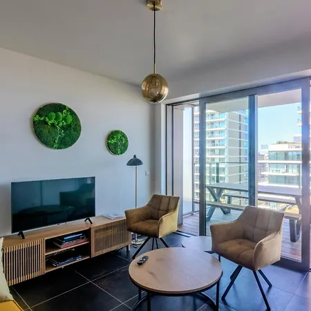 Apartment Sky Tower Ii - 7th Floor - Sea View